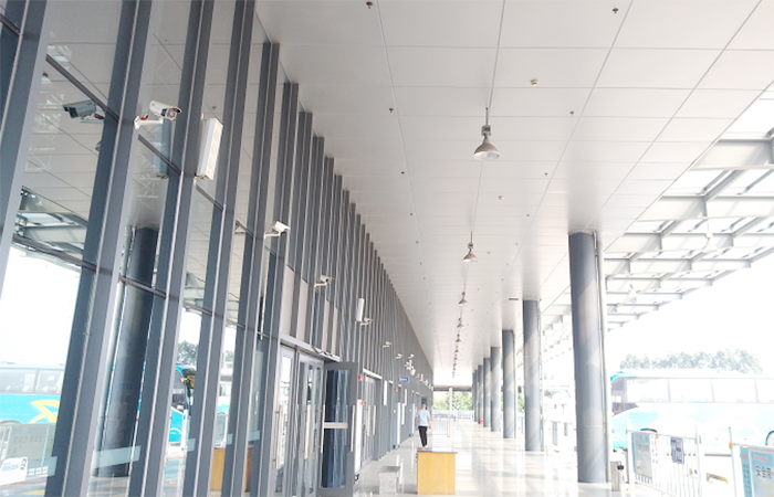 车站led照明工程_太阳能路灯、led工矿灯工程案例